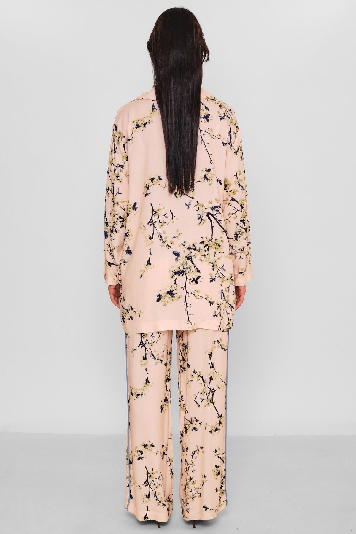 Qlishe - Regular Size Suit (QLH26Y30387) - 8690200136139