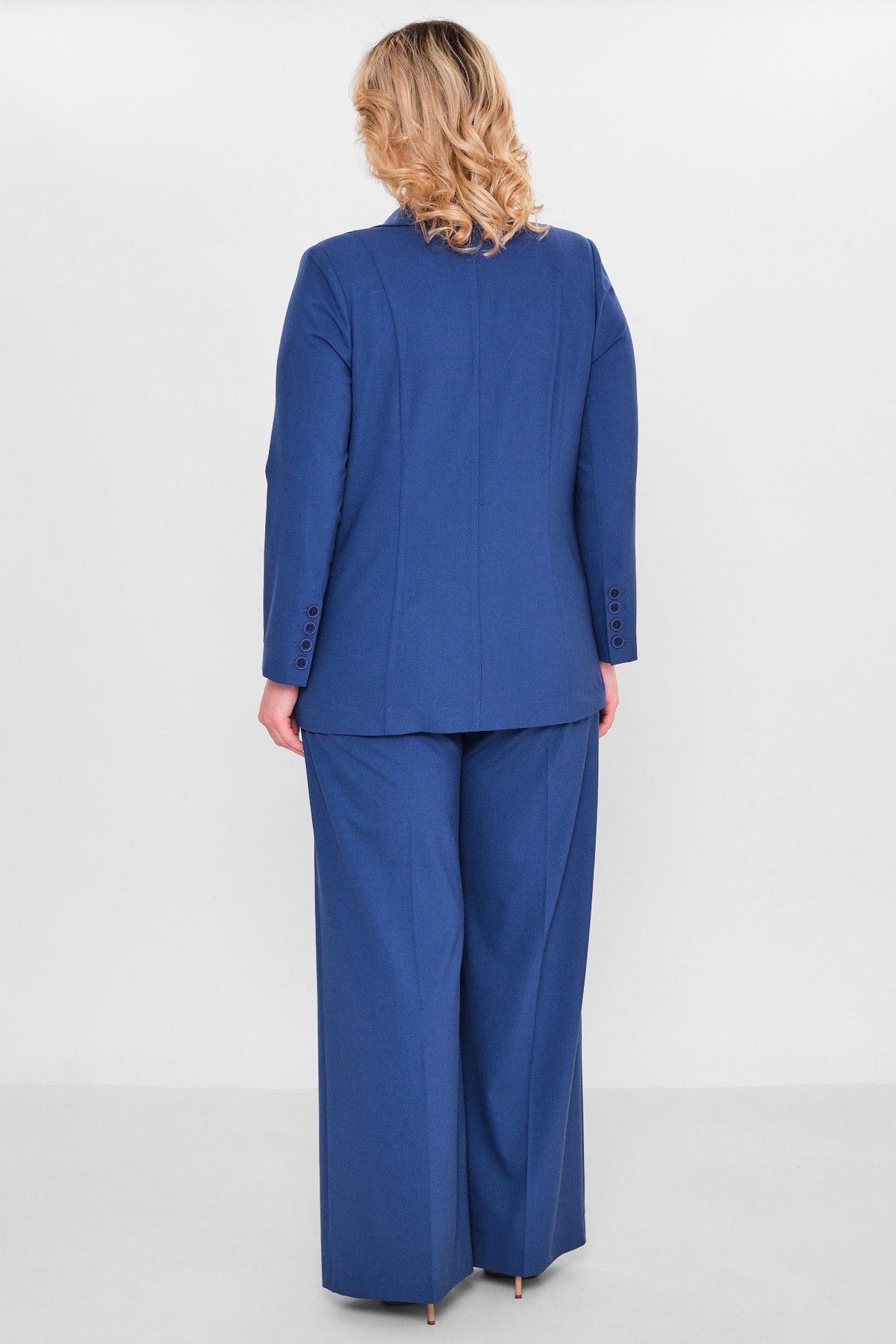Meira - Plus Size Suit (MEI26Y8455)