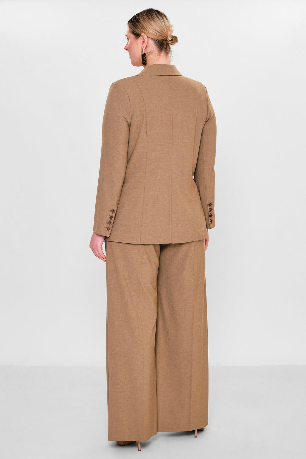 Meira - Plus Size Suit (MEI26Y8455)