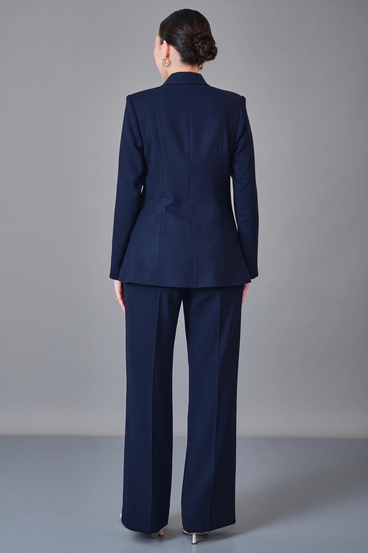 Meira - Regular Size Suit (MEI27K8760)