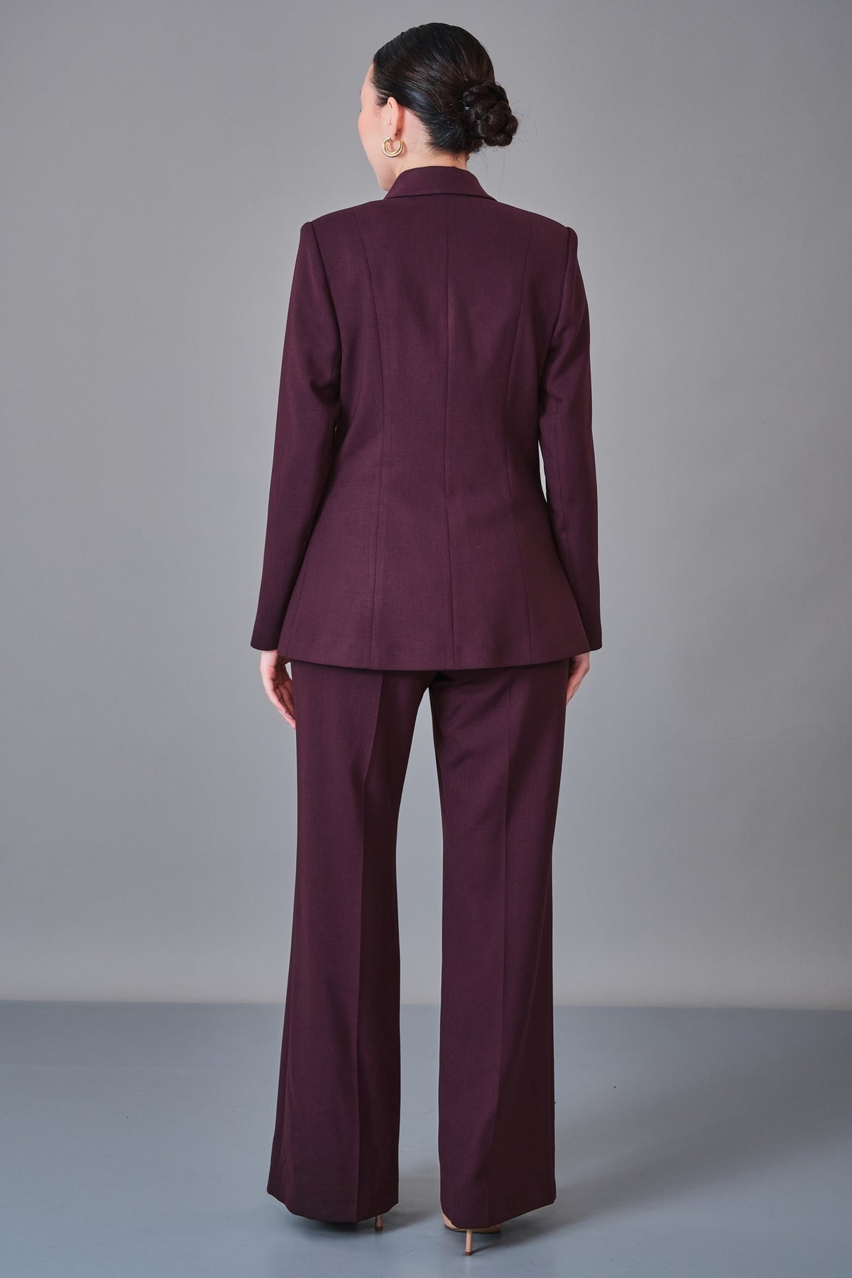 Meira - Regular Size Suit (MEI27K8760)
