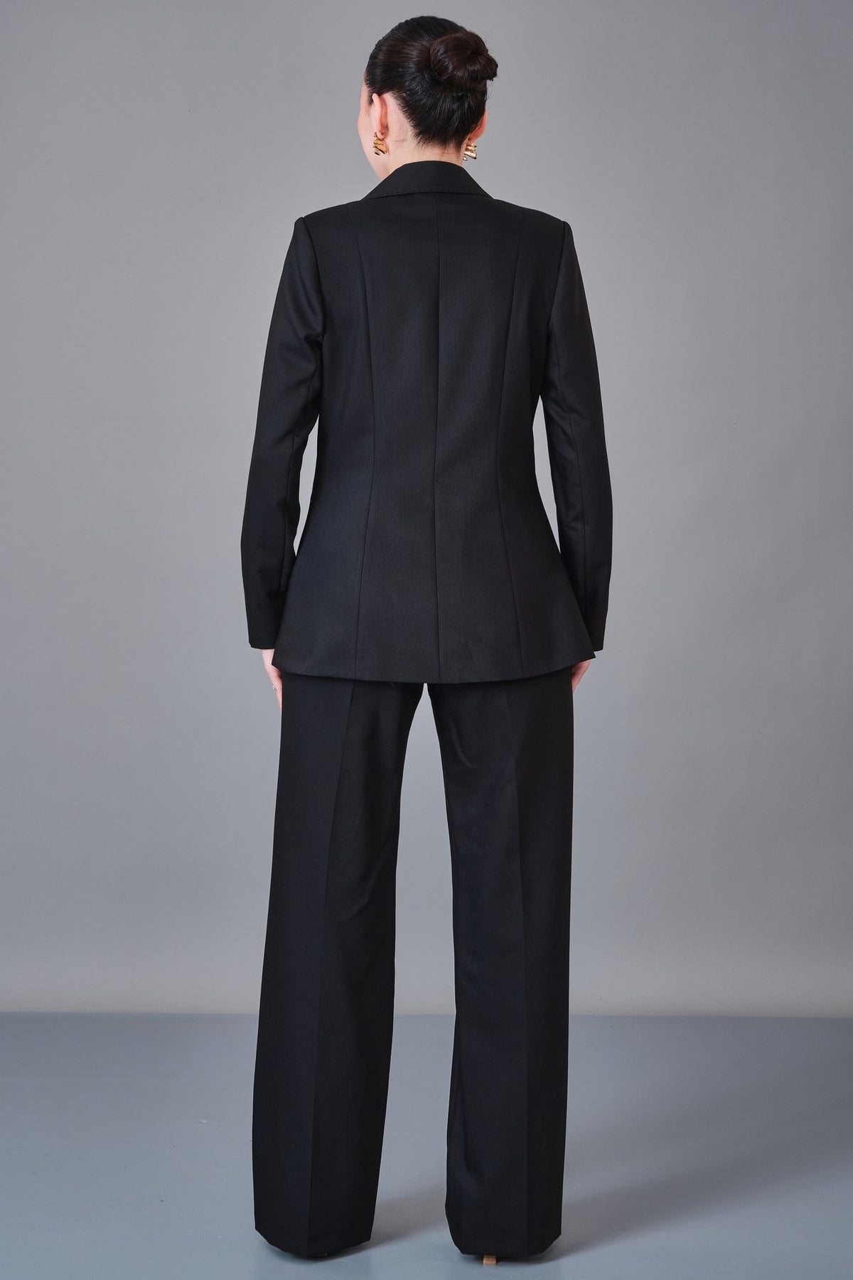 Meira - Regular Size Suit (MEI27K8720)