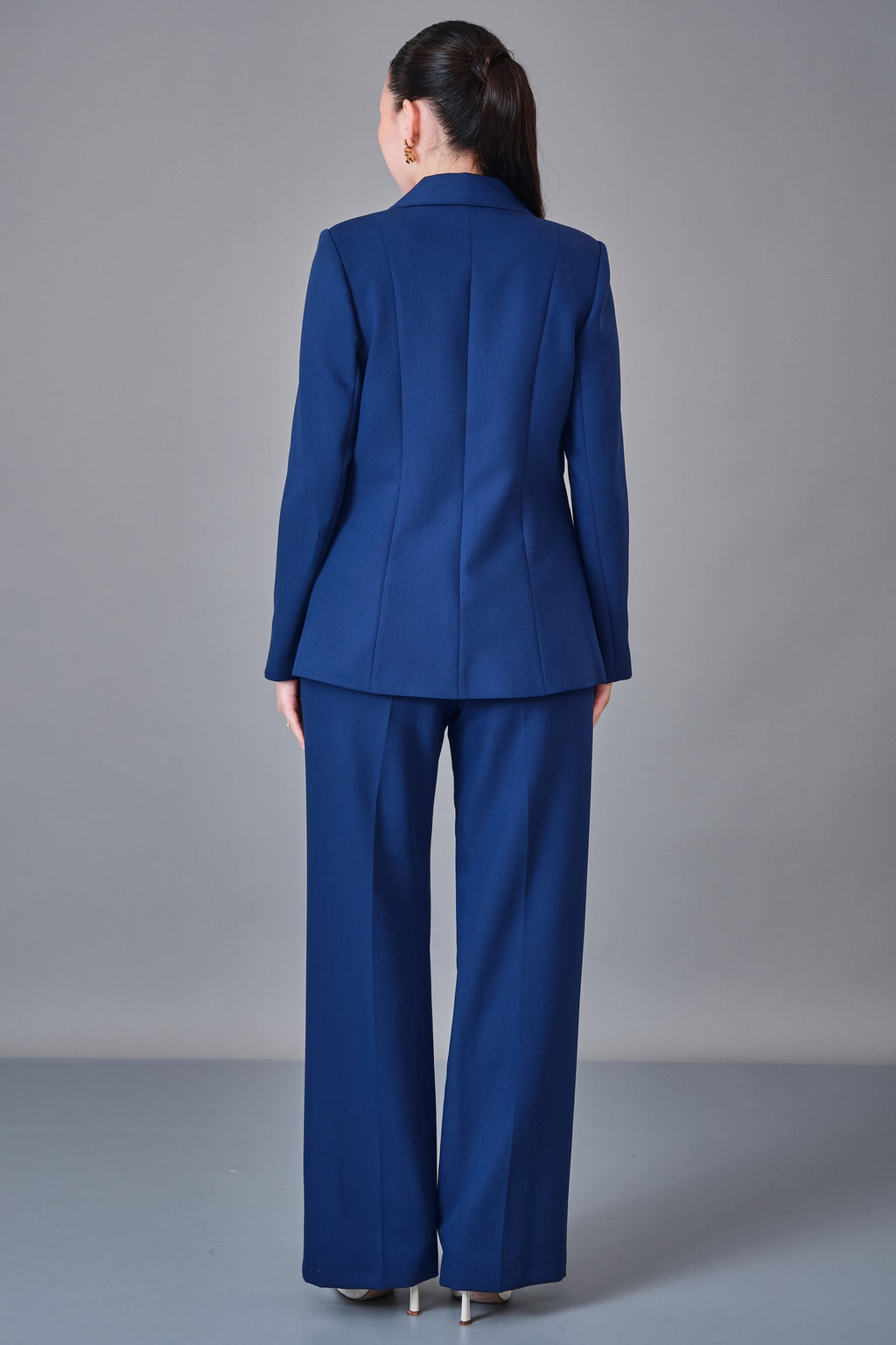 Meira - Regular Size Suit (MEI27K8720)