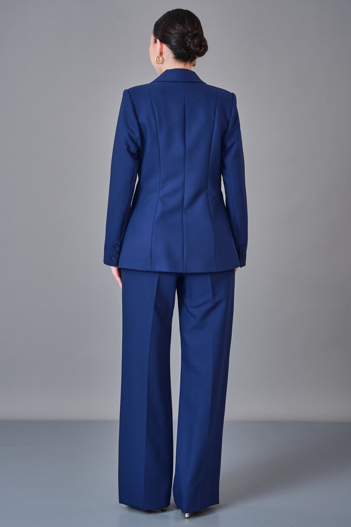 Meira - Regular Size Suit (MEI27K8680) - 8690200213502