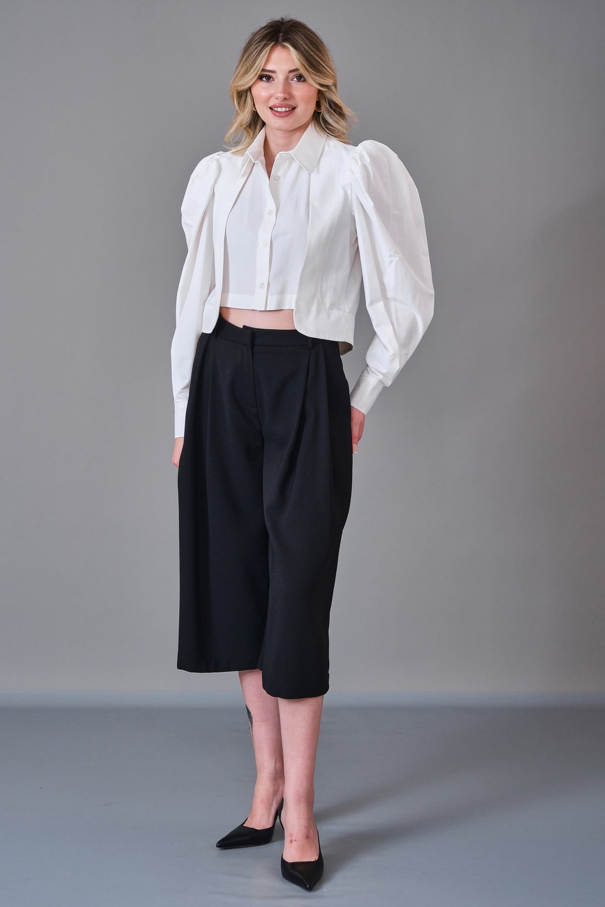 Mamulier - Regular Size Capri Pants (MML27K7063)