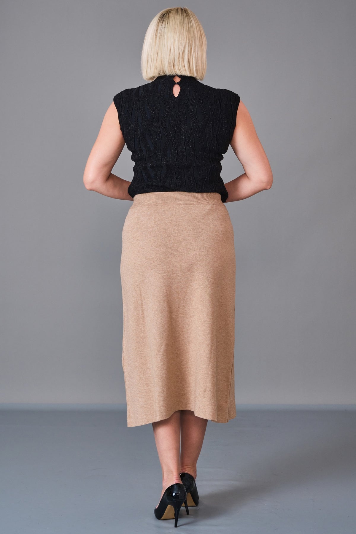Vedi - Regular Size Skirt (VED27K8902)