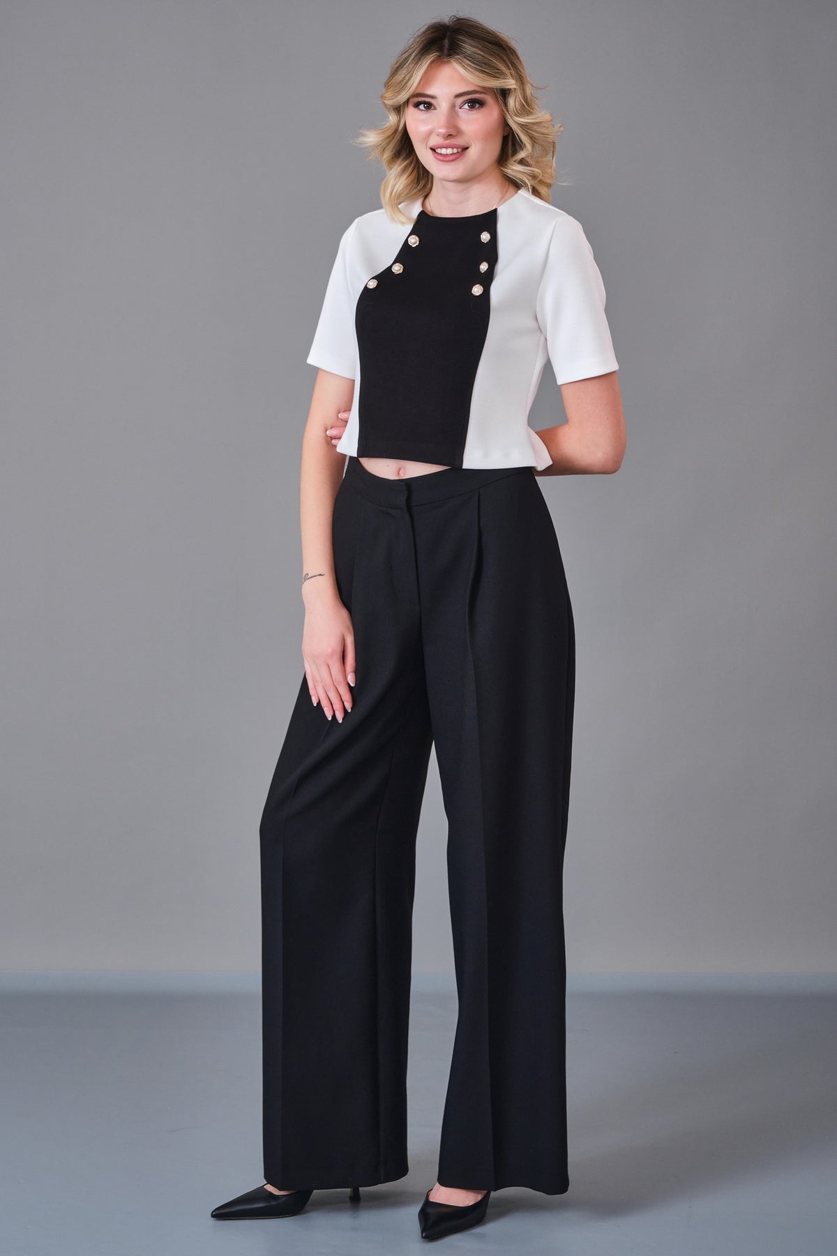 Laluce - Regular Size Trousers (LL.K27.PNT.LP230)
