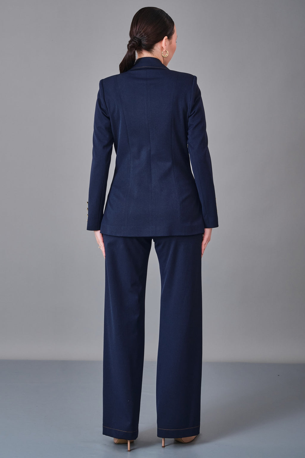 Meira - Regular Size Suit (MEI27K8800)