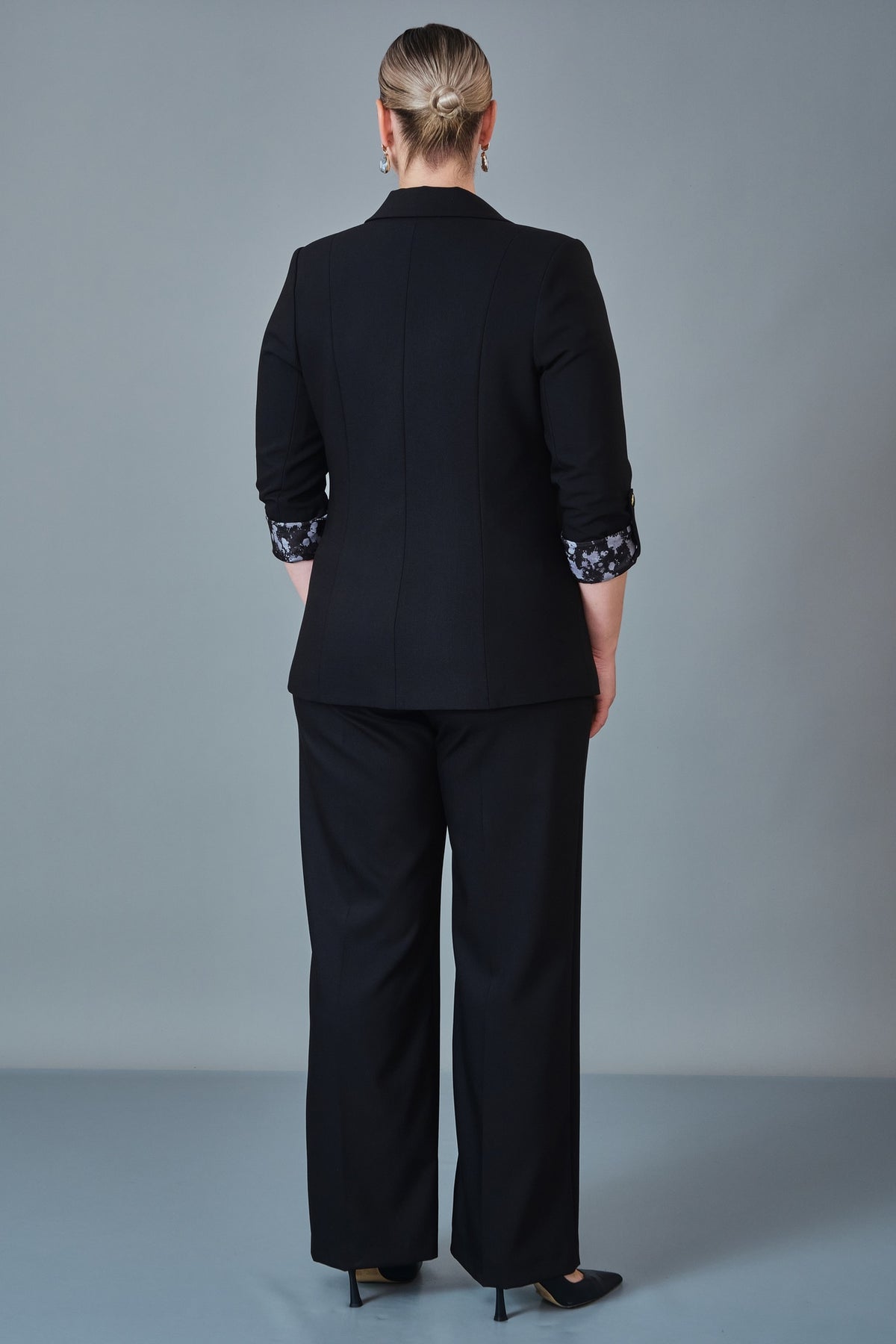 Meira - Plus Size Suit (MEI27K8845)