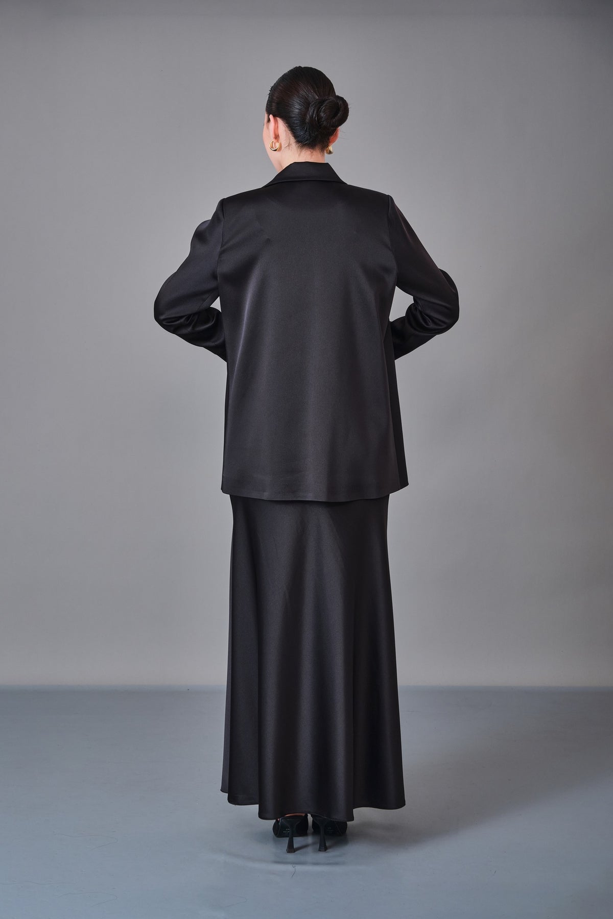 Orient - Regular Size Suit (ORI27K6453)
