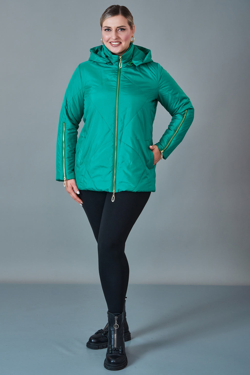 To-See - Plus Size Coat (VVL27K4619)