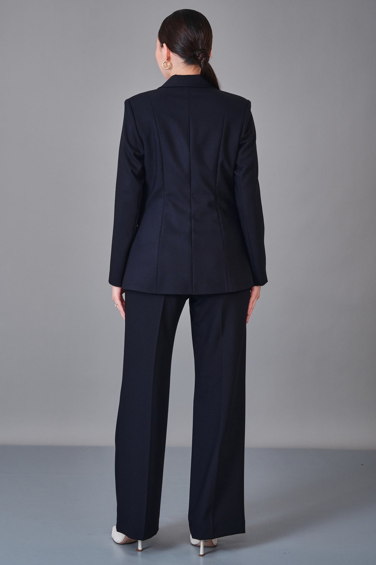 Meira - Regular Size Suit (MEI27K8730)