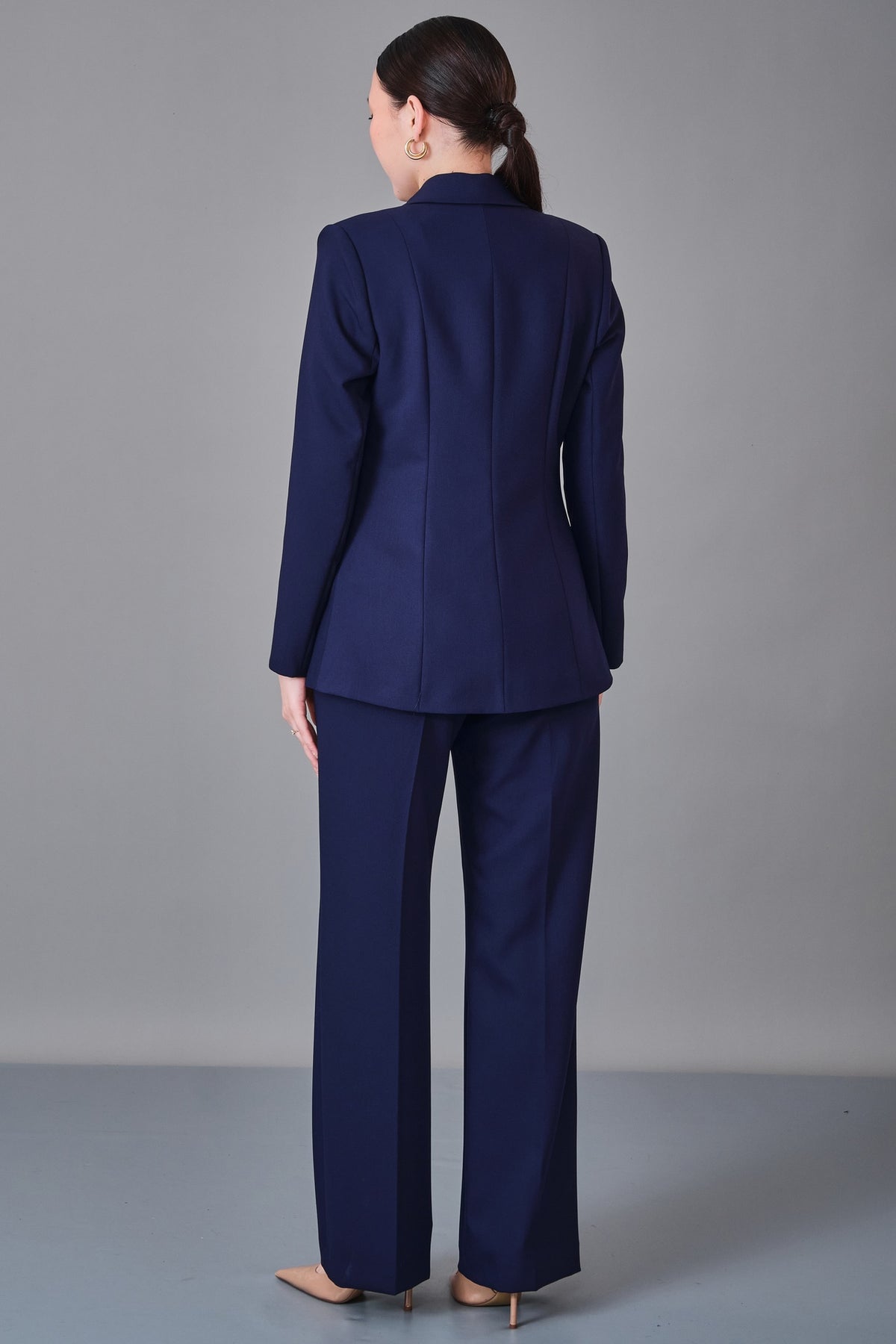 Meira - Regular Size Suit (MEI27K8730)