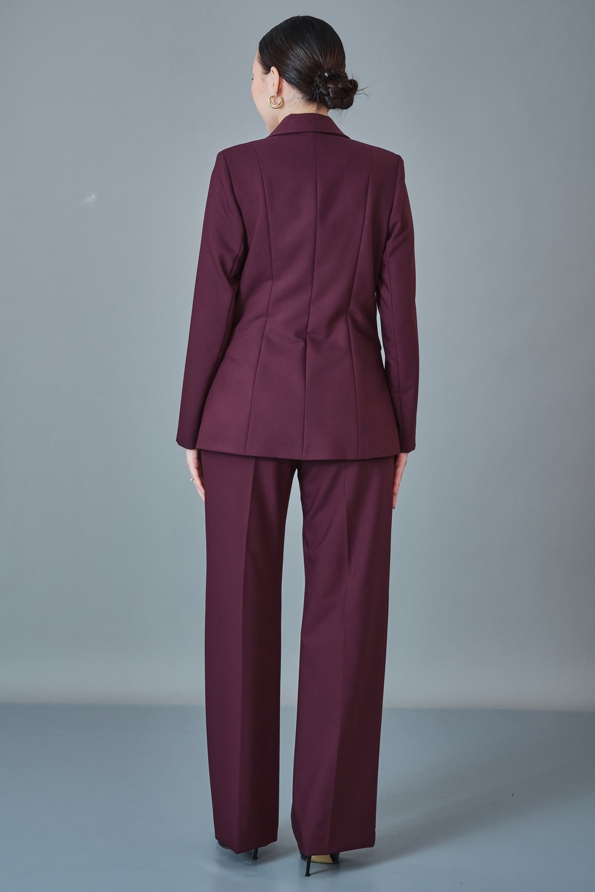 Meira - Regular Size Suit (MEI27K8730)