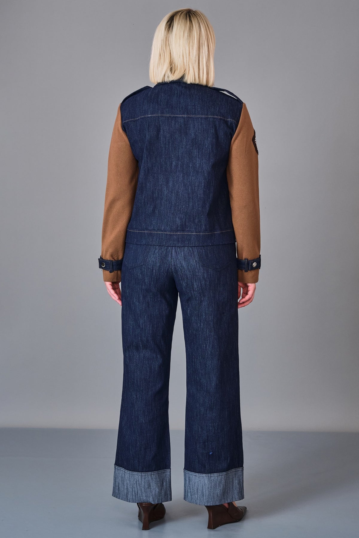 Vedi - Regular Size Jacket (VED27K8813)