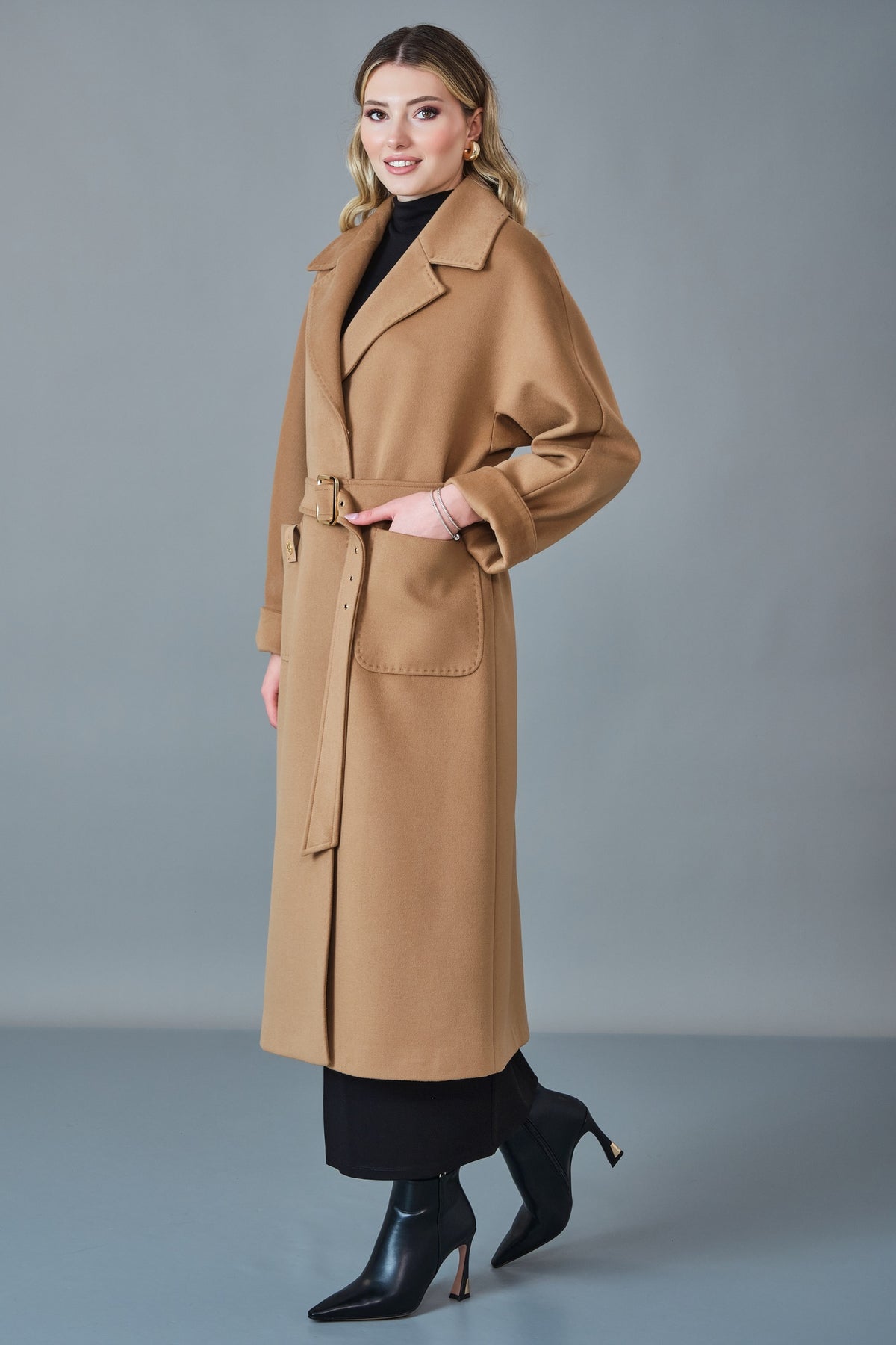 Renata - Regular Size Coat (REN27K1582)