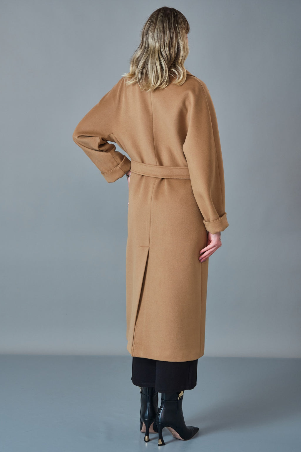 Renata - Regular Size Coat (REN27K1582)