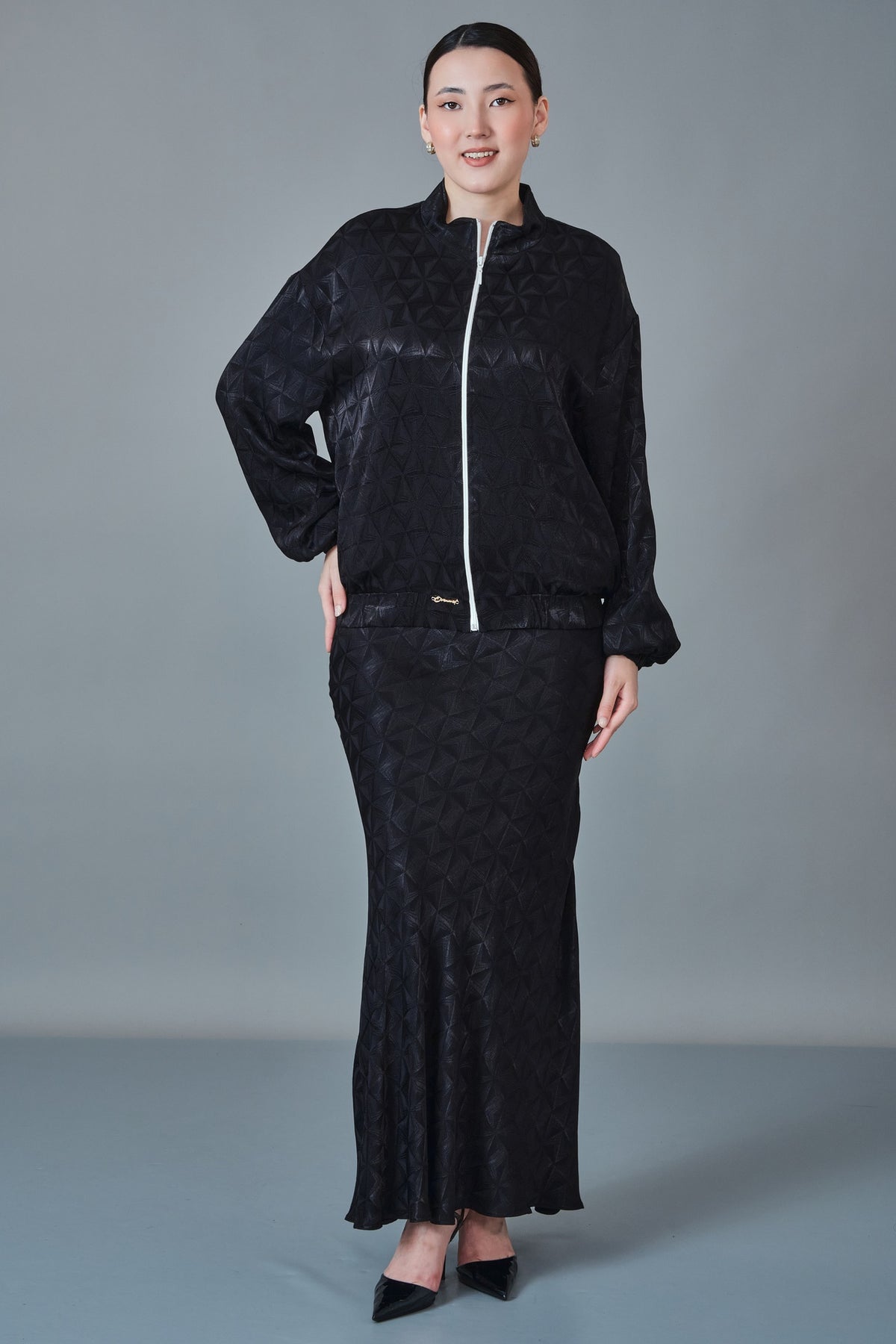 Orient - Regular Size Suit (ORI27K6518)
