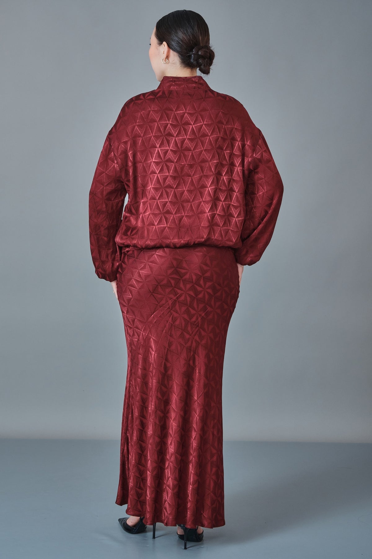 Orient - Regular Size Suit (ORI27K6518)