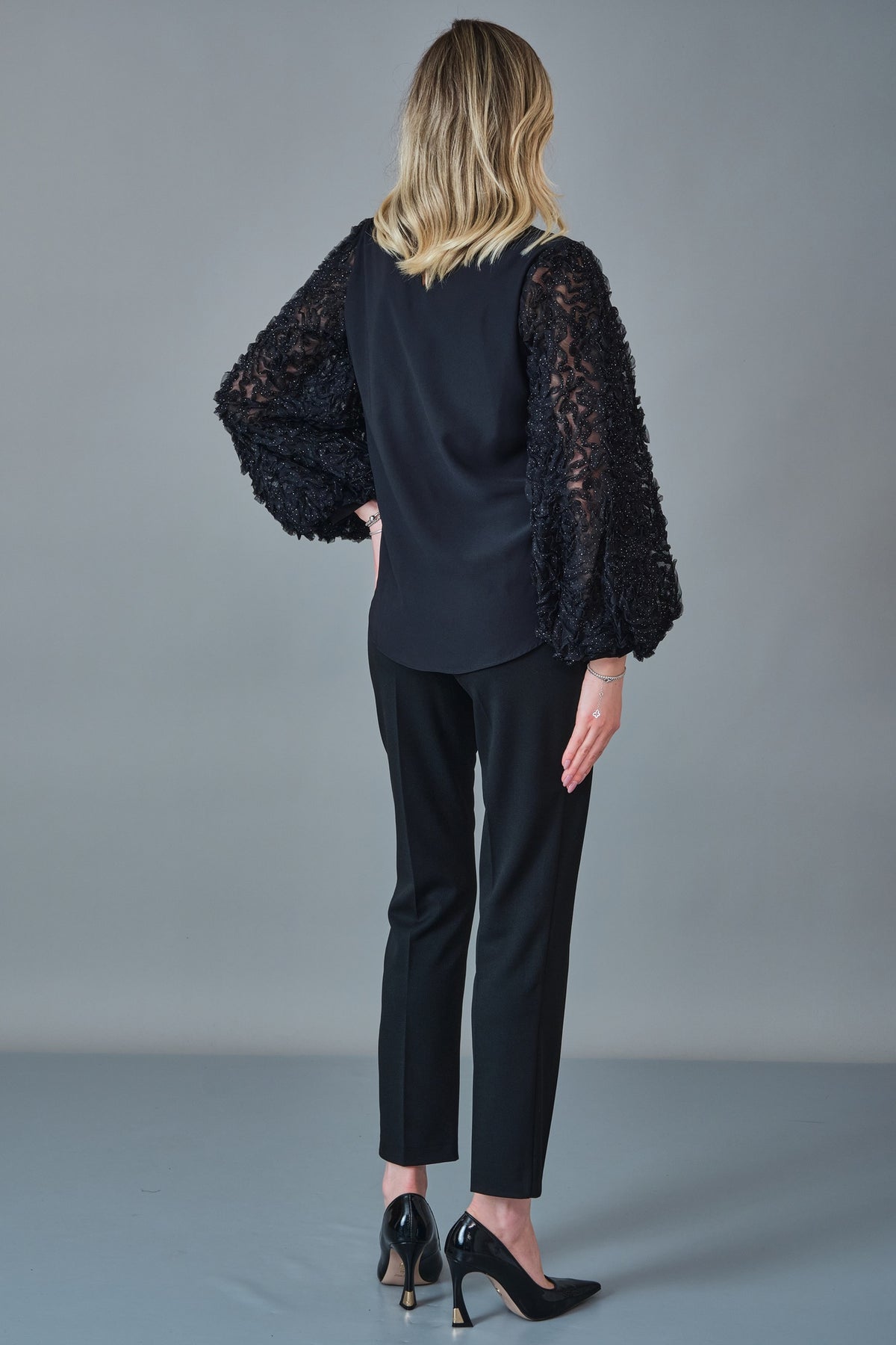 Modalinda - Regular Size Blouse (MDL27K7386B)