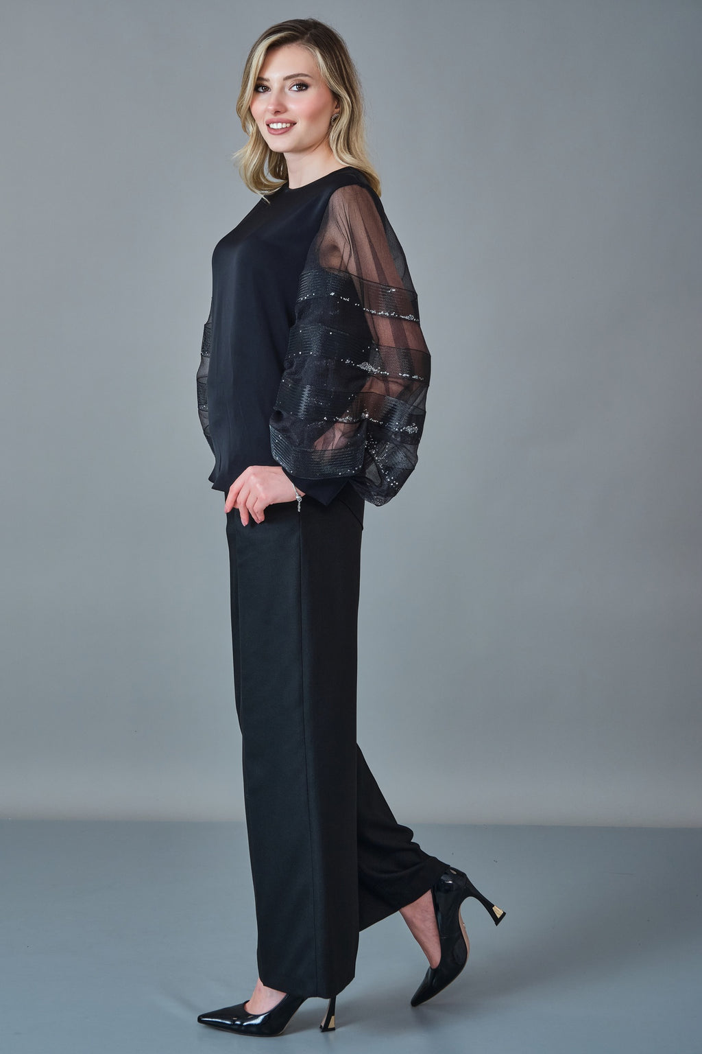 Modalinda - Regular Size Blouse (MDL27K7394)