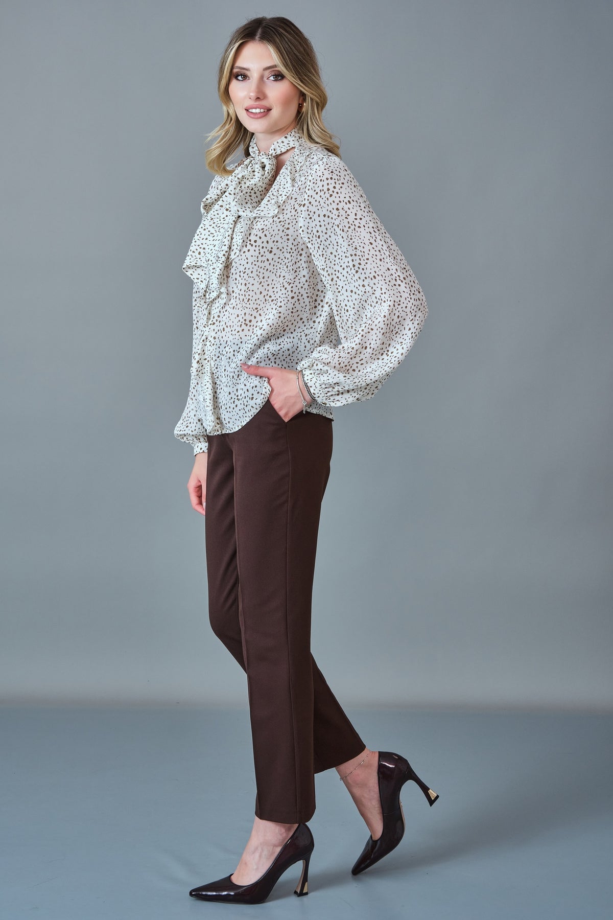 Laluce - Regular Size Blouse (LL.K27.BL.LB222)
