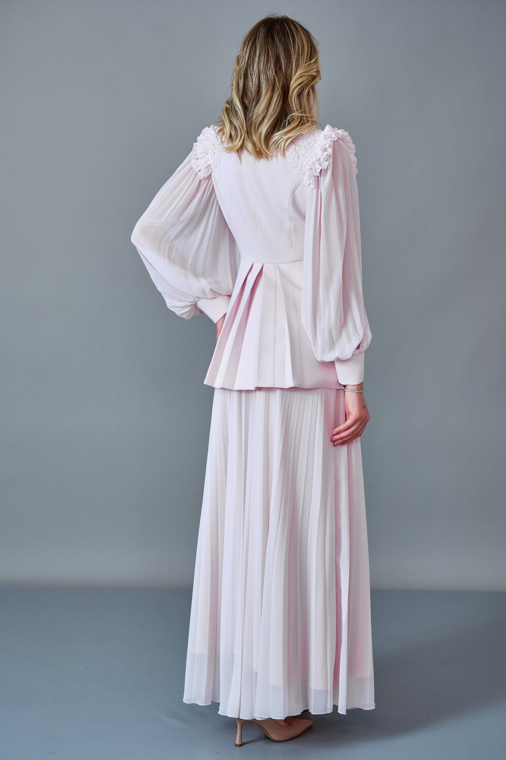 Qne Tu - Regular Size Suit (QNE27K5355)