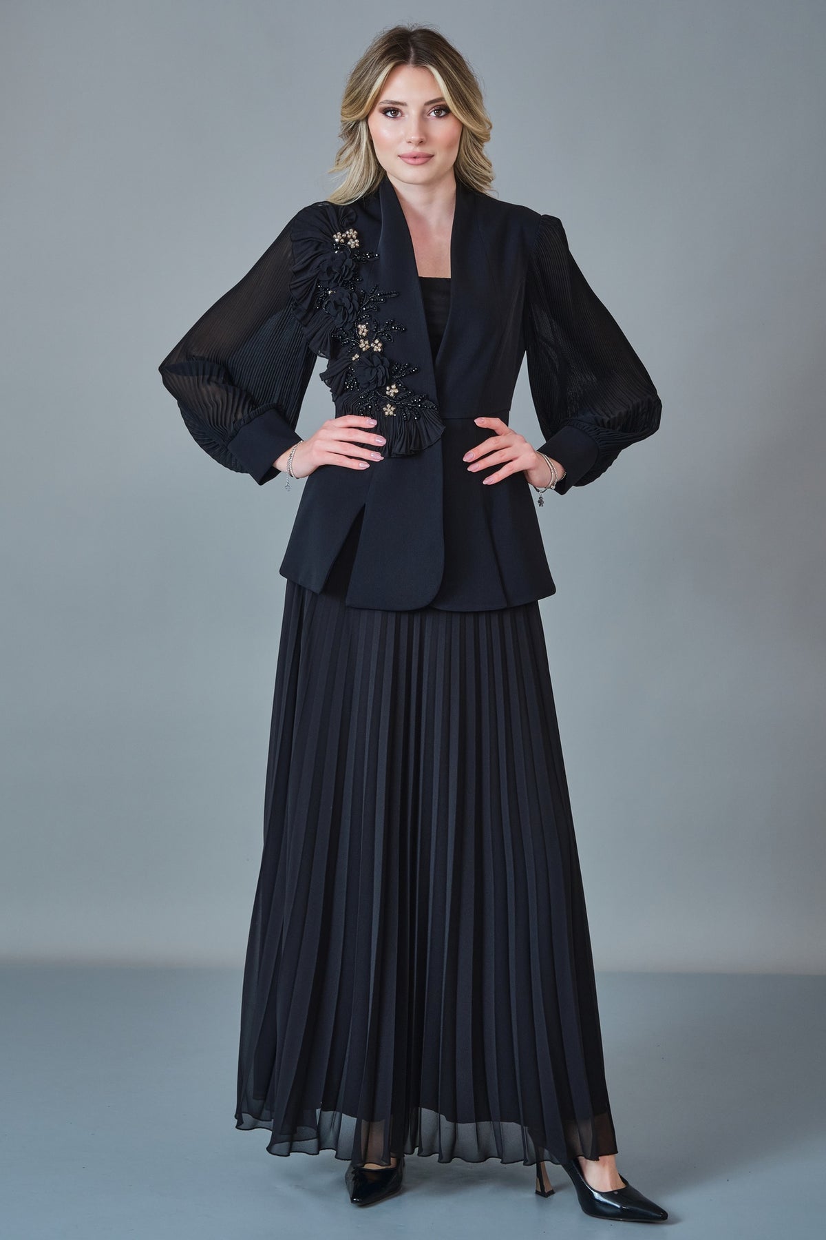 Qne Tu - Regular Size Suit (QNE27K5321)