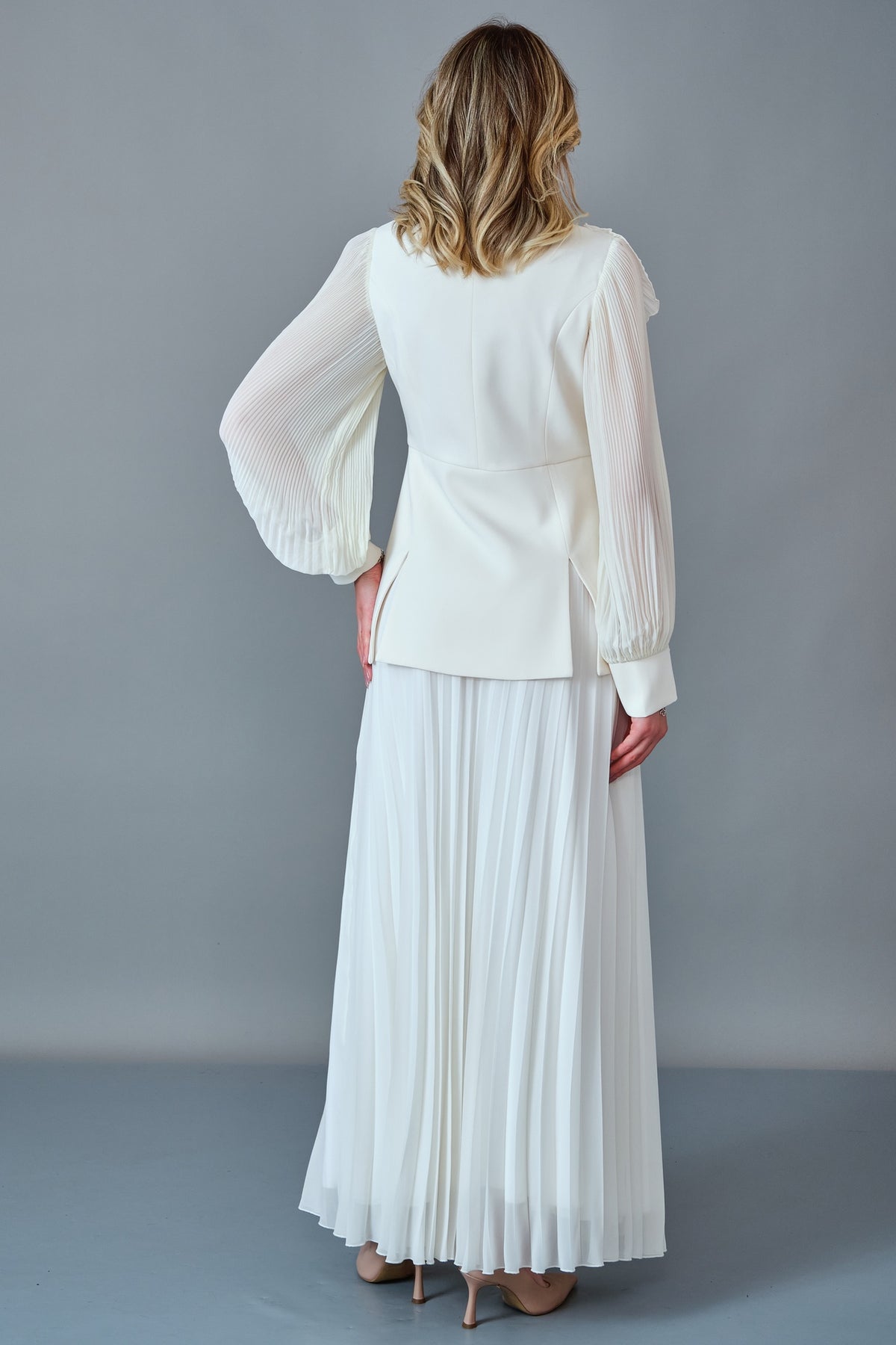 Qne Tu - Regular Size Suit (QNE27K5321)