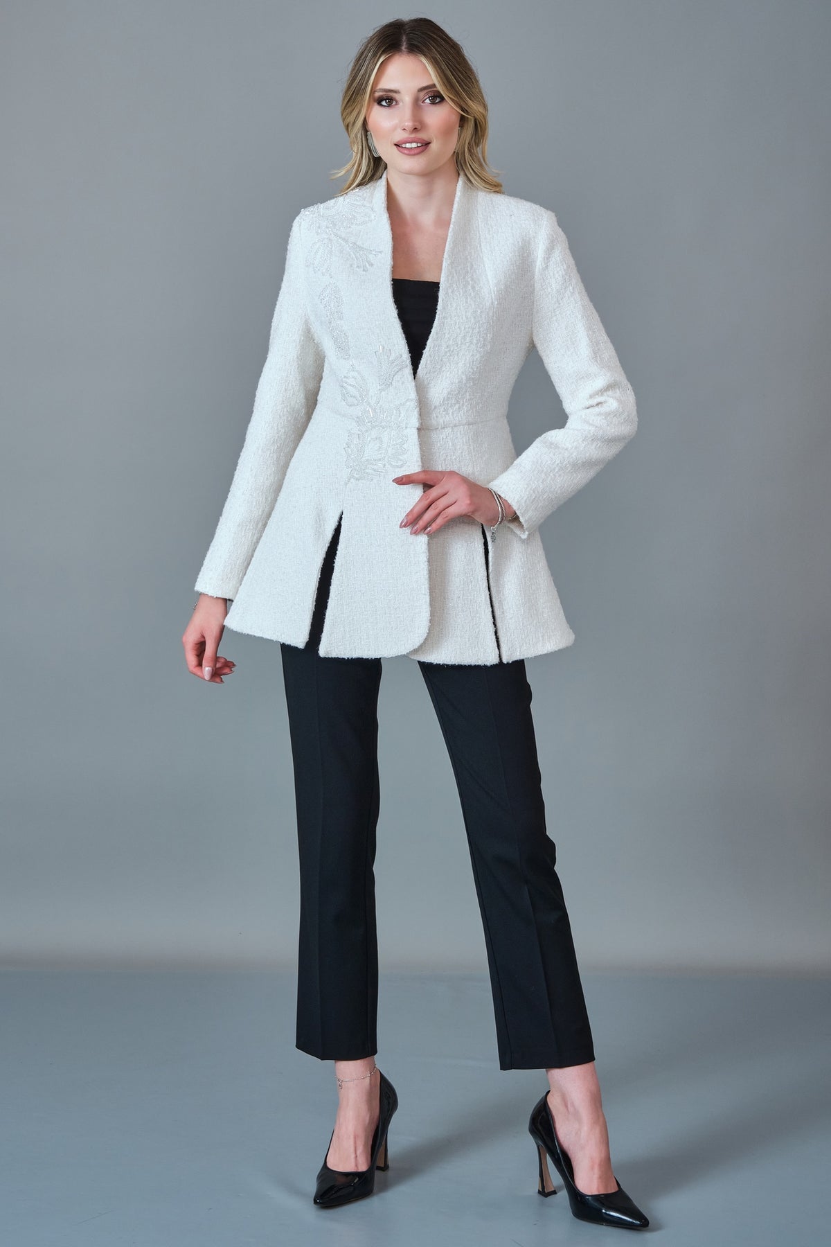 Qne Tu - Regular Size Jacket (QNE27K5357)