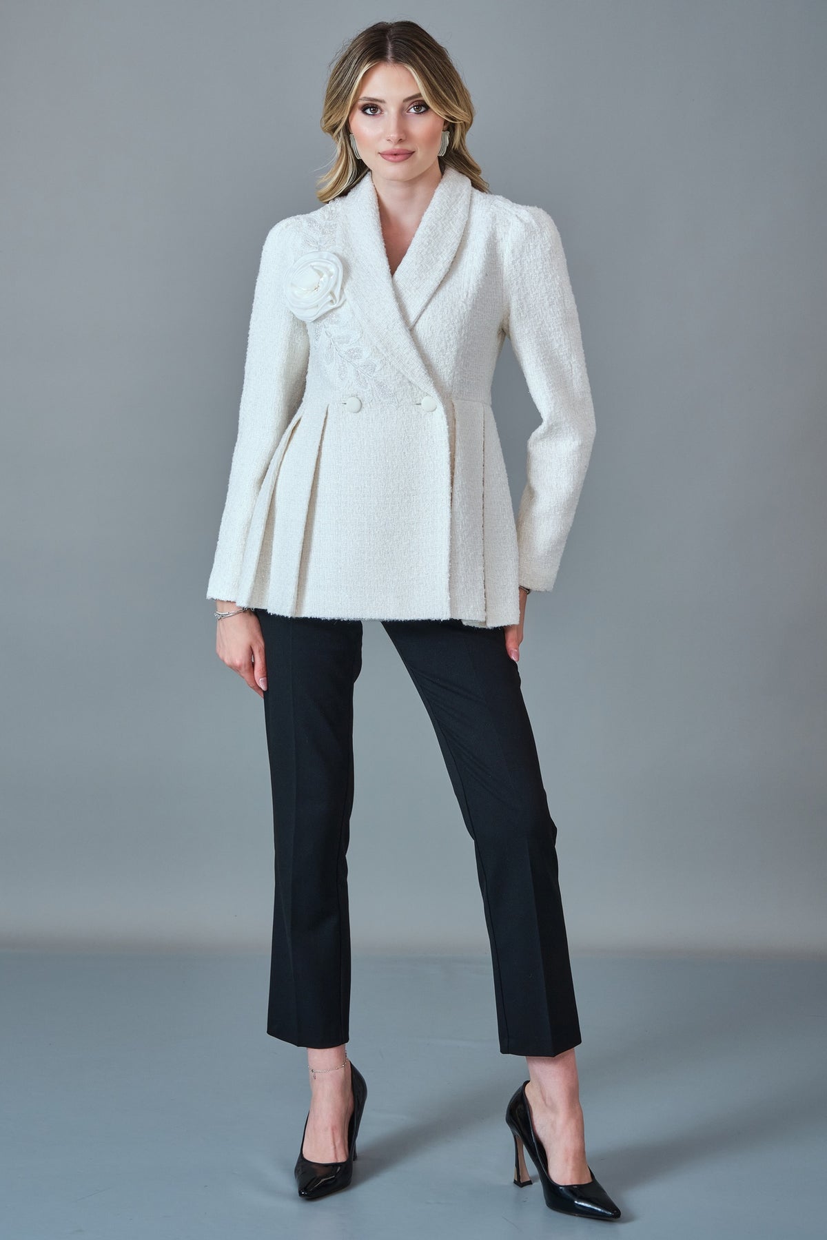 Qne Tu - Regular Size Jacket (QNE27K5356)