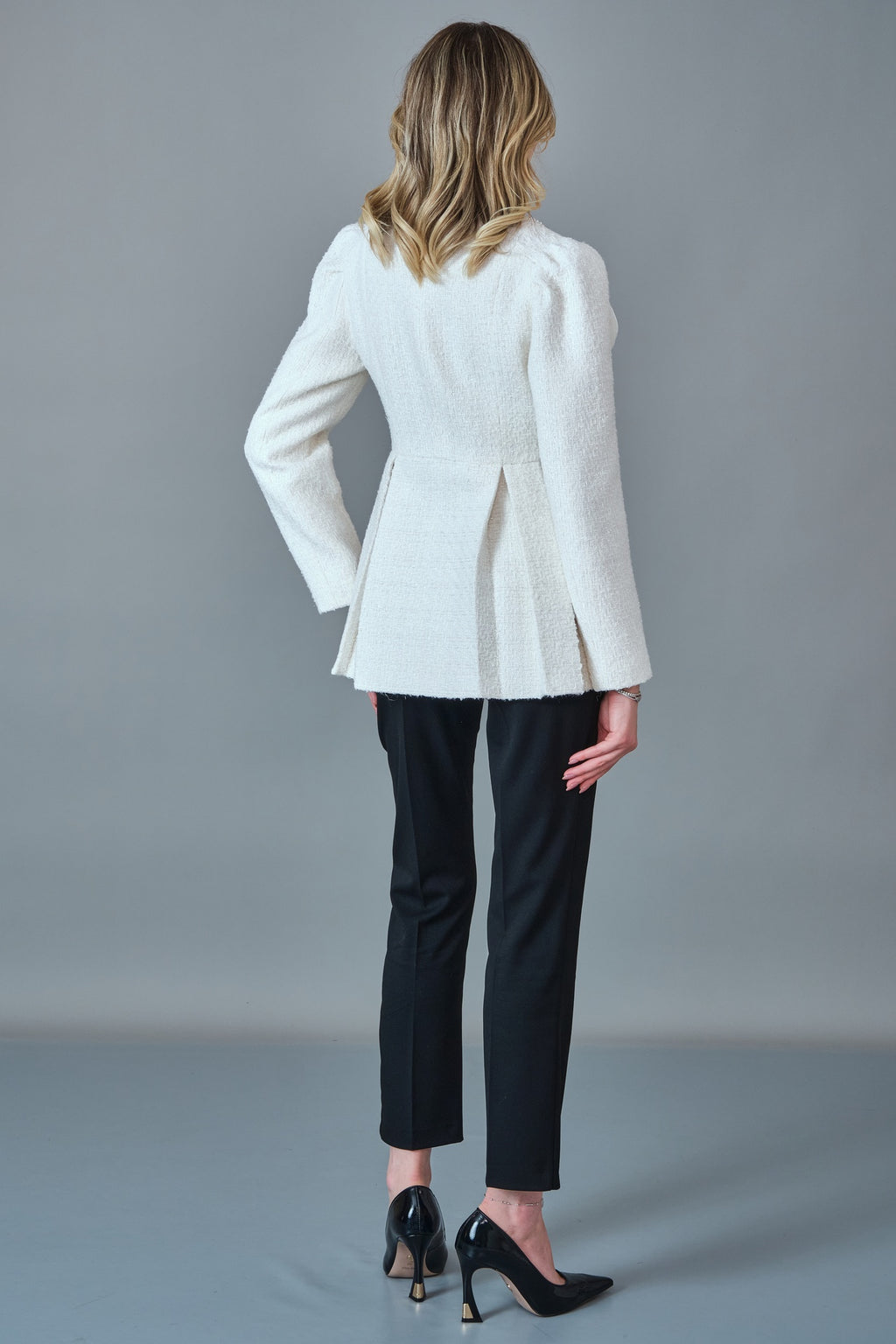 Qne Tu - Regular Size Jacket (QNE27K5356)