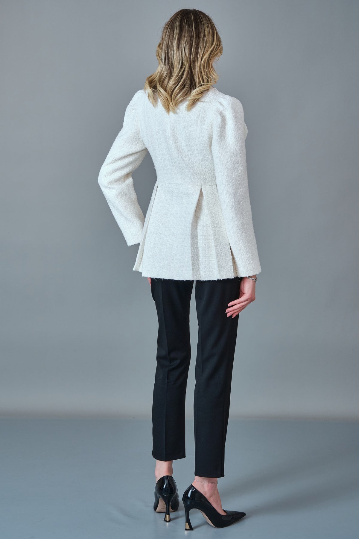 Qne Tu - Regular Size Jacket (QNE27K5356)