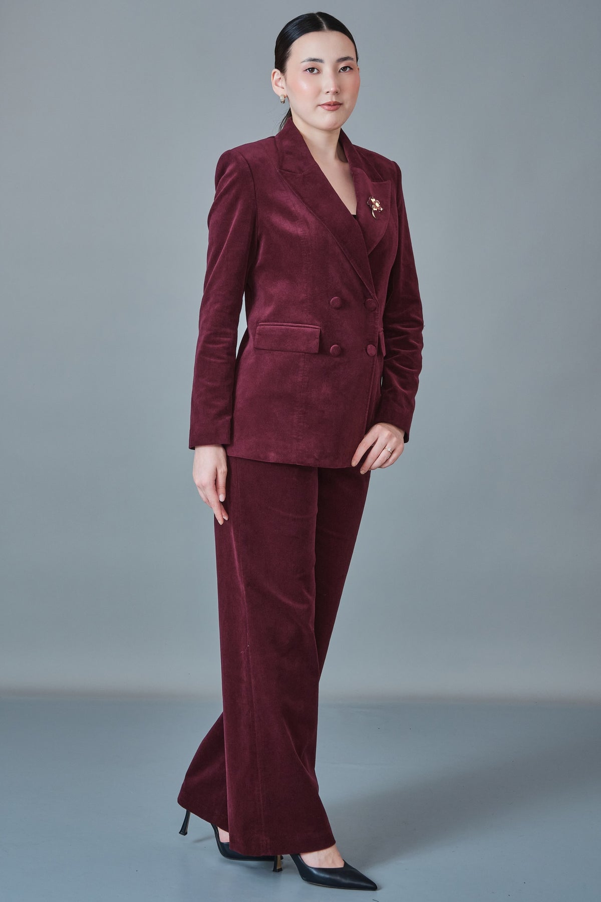 Meira - Regular Size Suit (MEI27K8880)