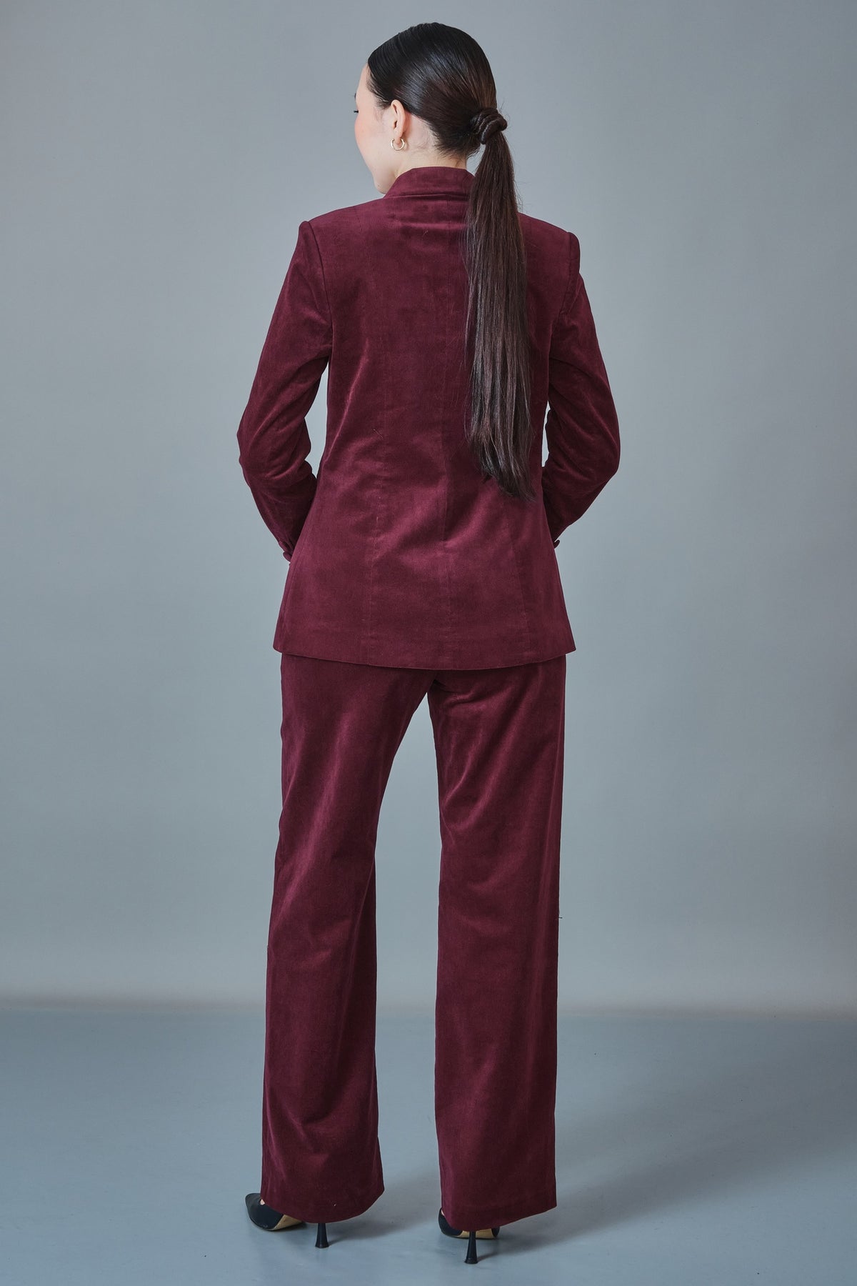 Meira - Regular Size Suit (MEI27K8880)