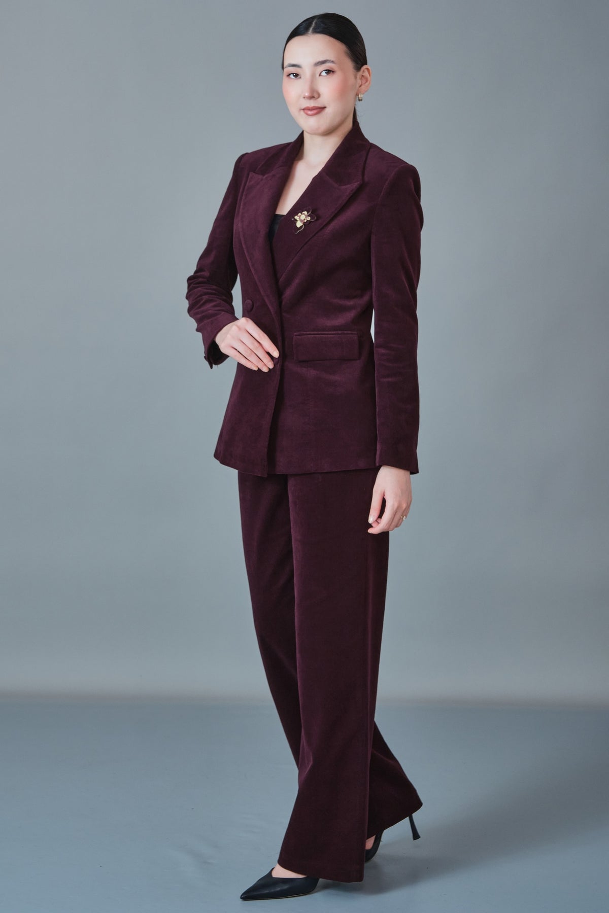 Meira - Regular Size Suit (MEI27K8880)