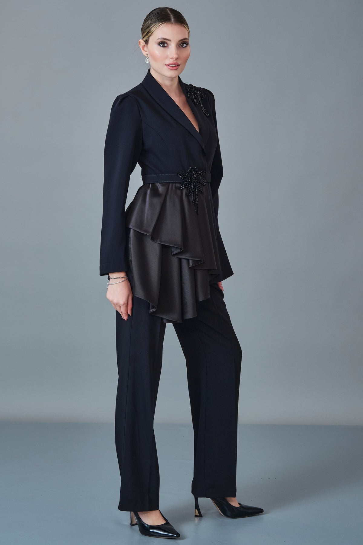 Qne Tu - Regular Size Suit (QNE275345)