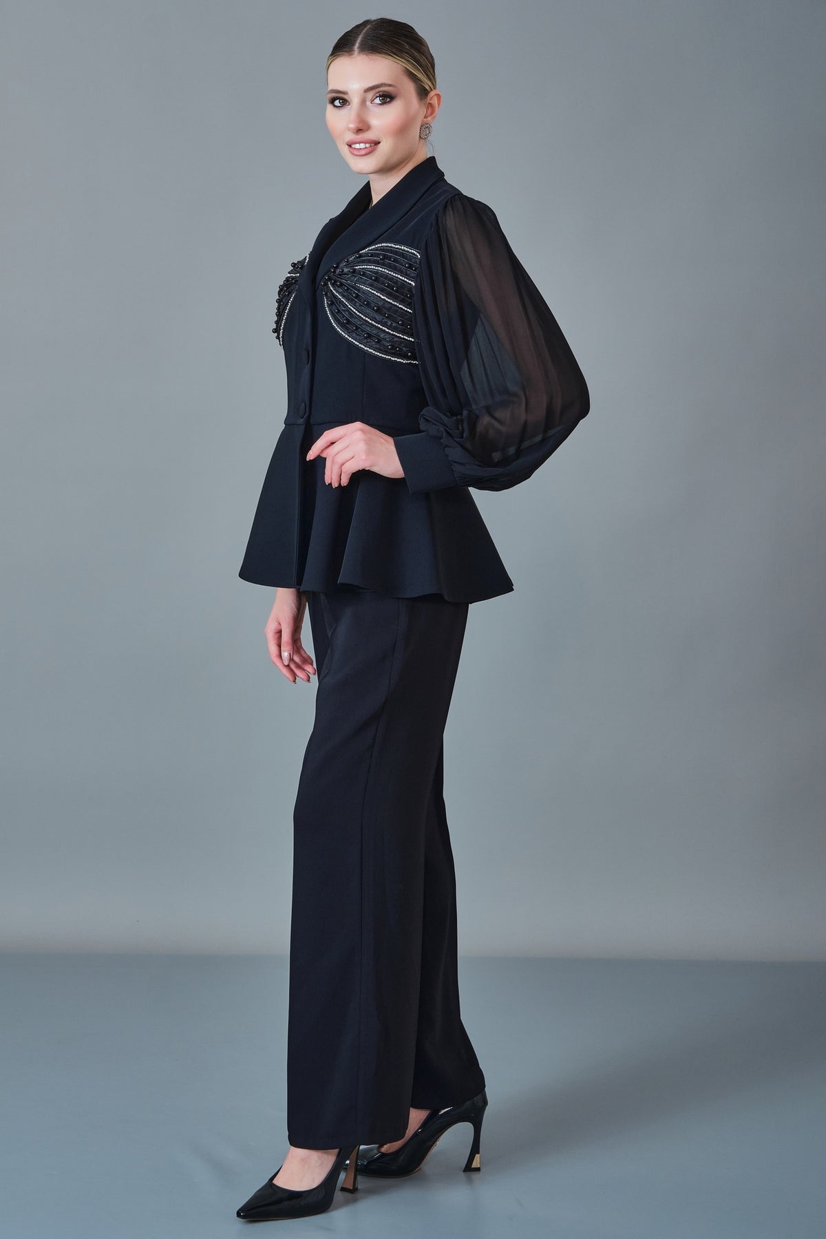 Qne Tu - Regular Size Suit (QNE27K5300)