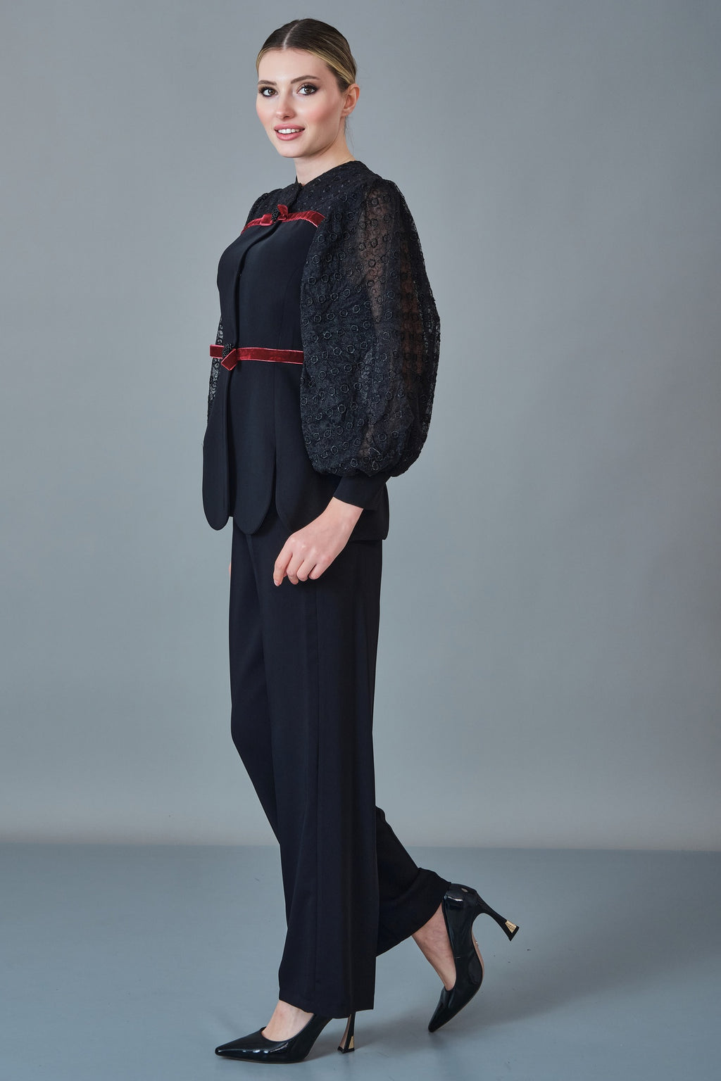 Qne Tu - Regular Size Suit (QNE27K5283)