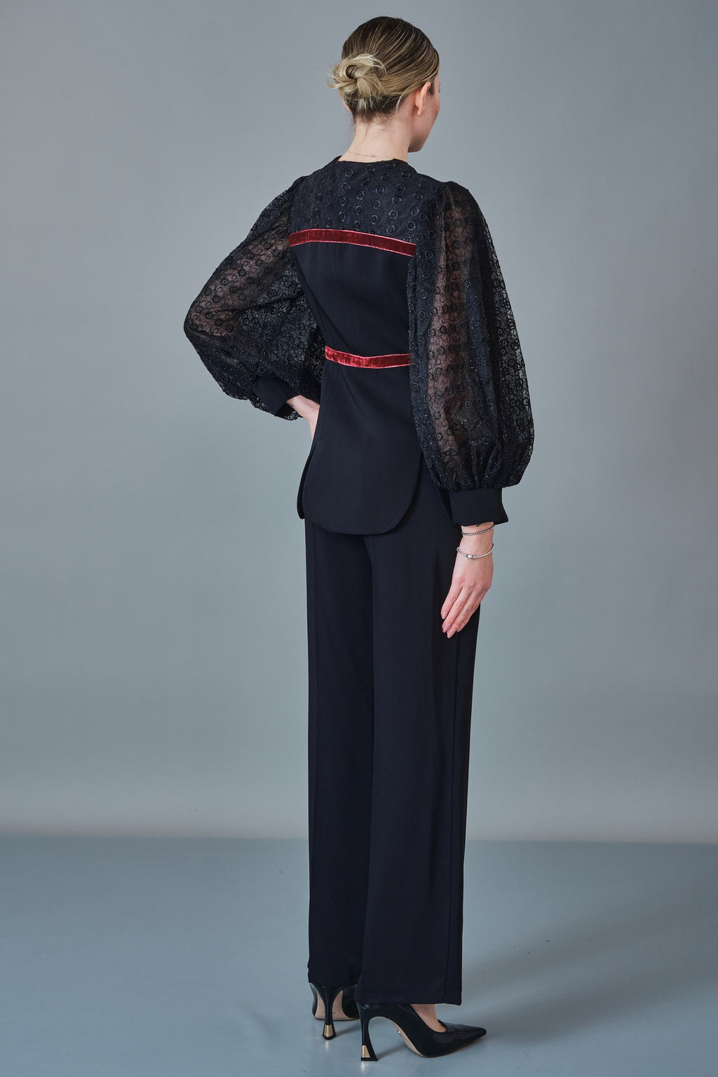 Qne Tu - Regular Size Suit (QNE27K5283)