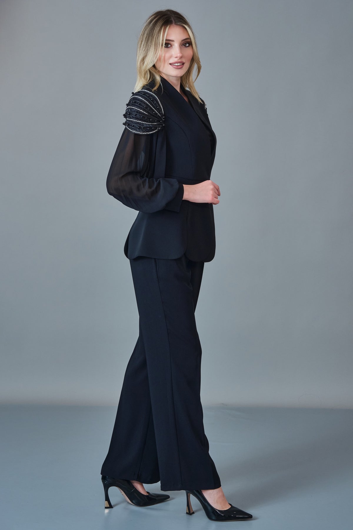 Qne Tu - Regular Size Suit (QNE27K5277)