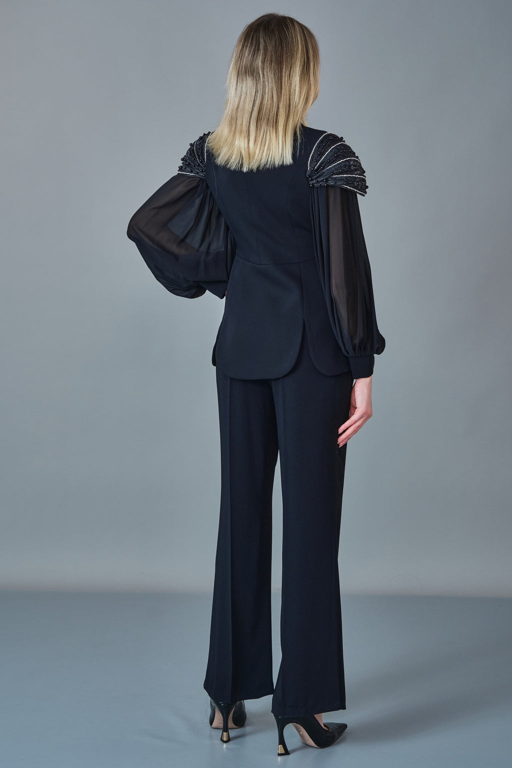 Qne Tu - Regular Size Suit (QNE27K5277)