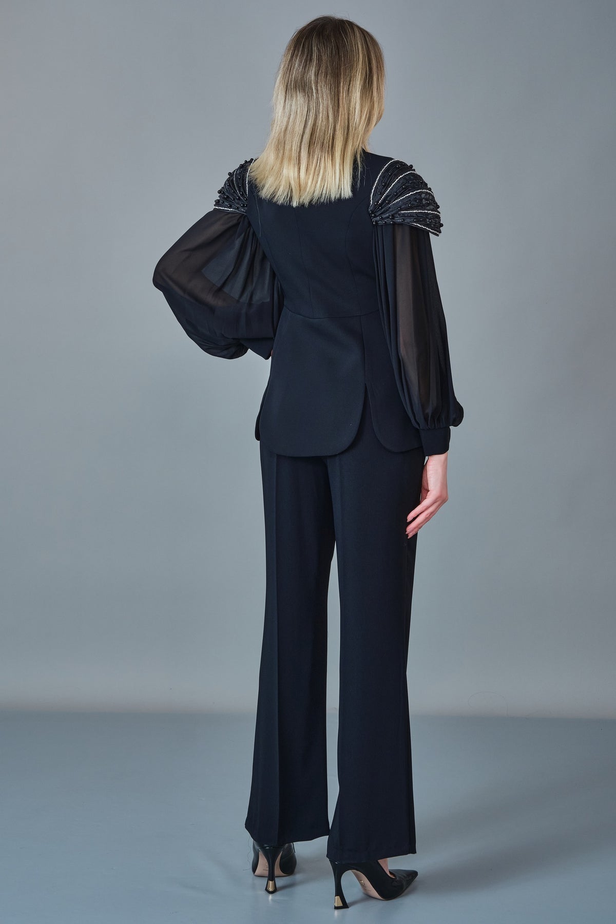 Qne Tu - Regular Size Suit (QNE27K5277)