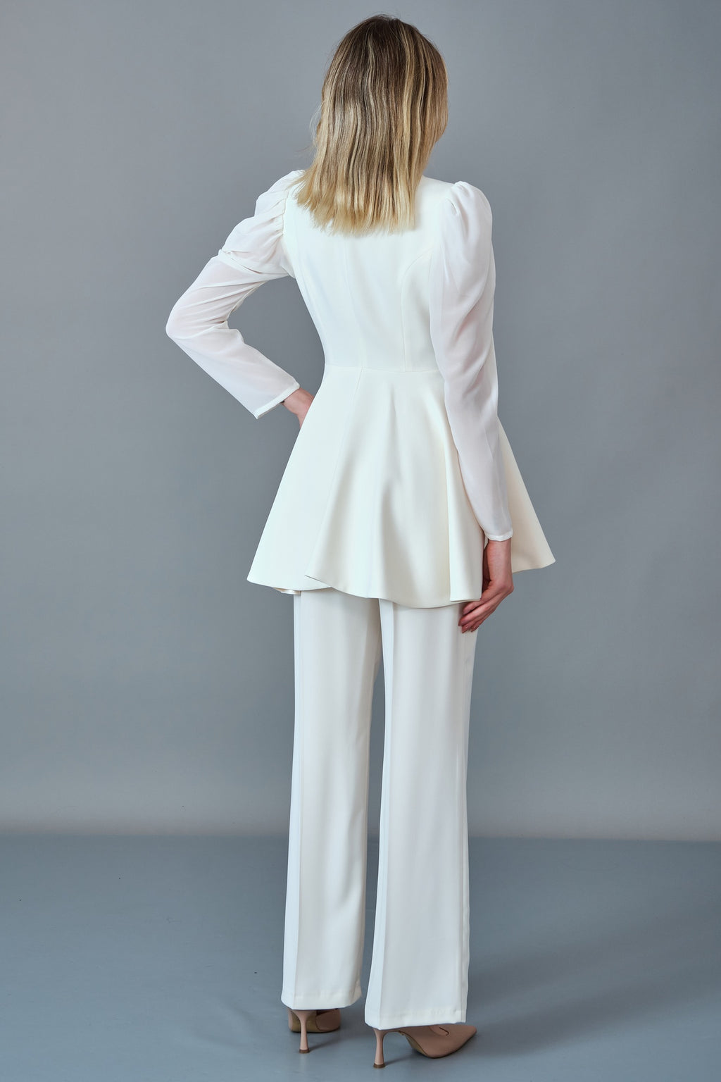 Qne Tu - Regular Size Suit (QNE27K5280)