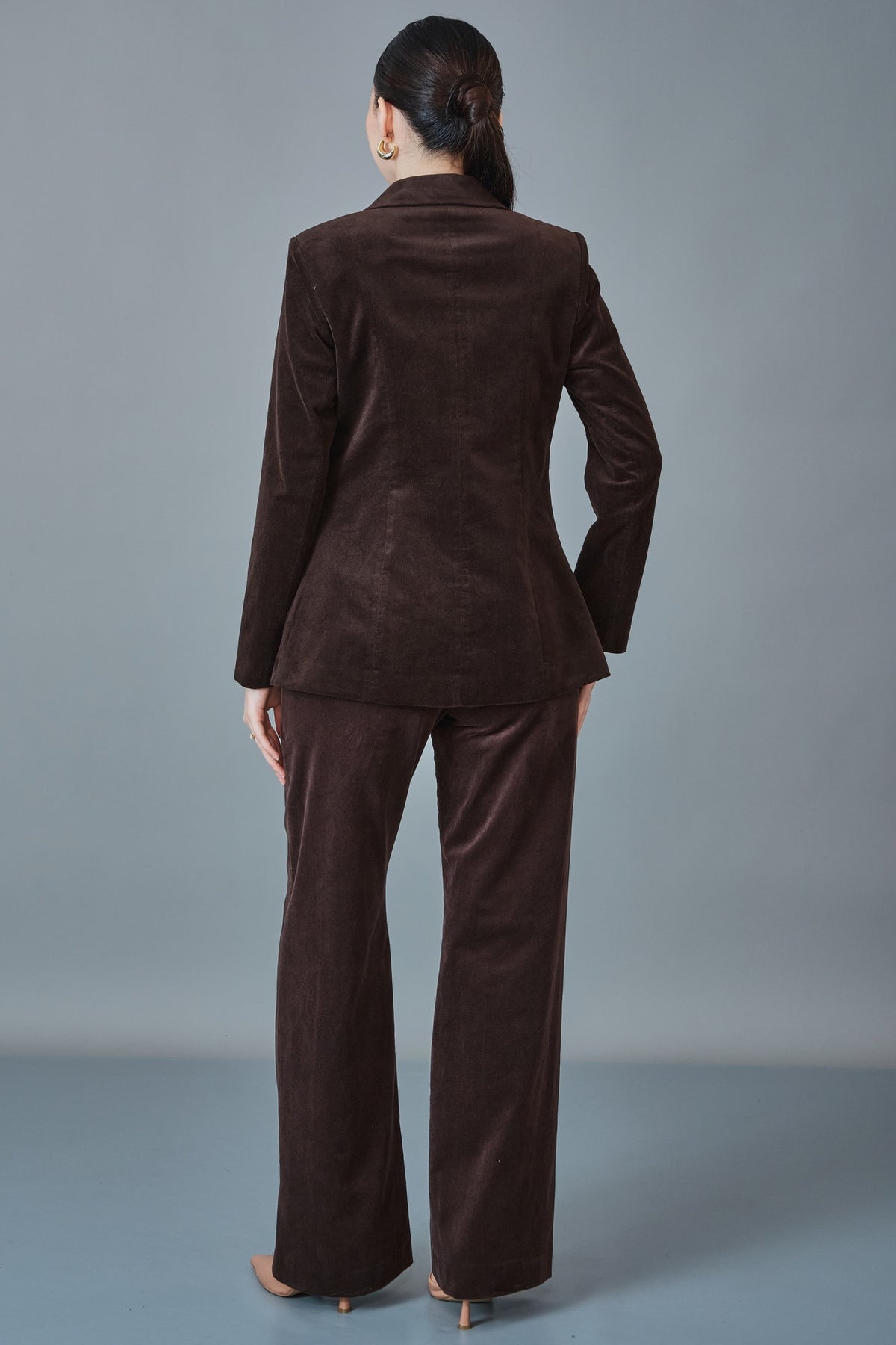 Meira - Regular Size Suit (MEI27K8900)