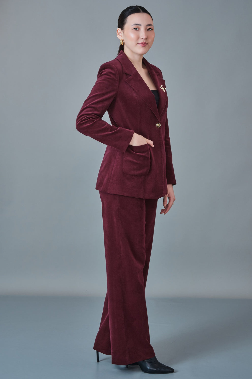 Meira - Regular Size Suit (MEI27K8900)