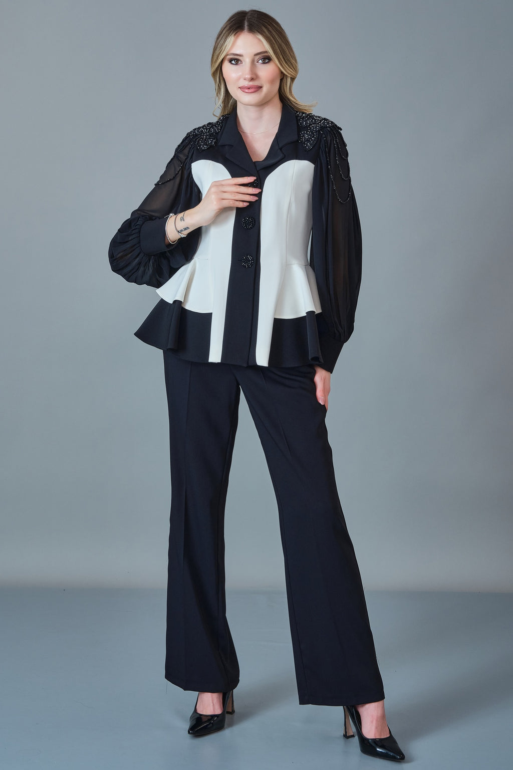 Qne Tu - Regular Size Suit (QNE27K5365)