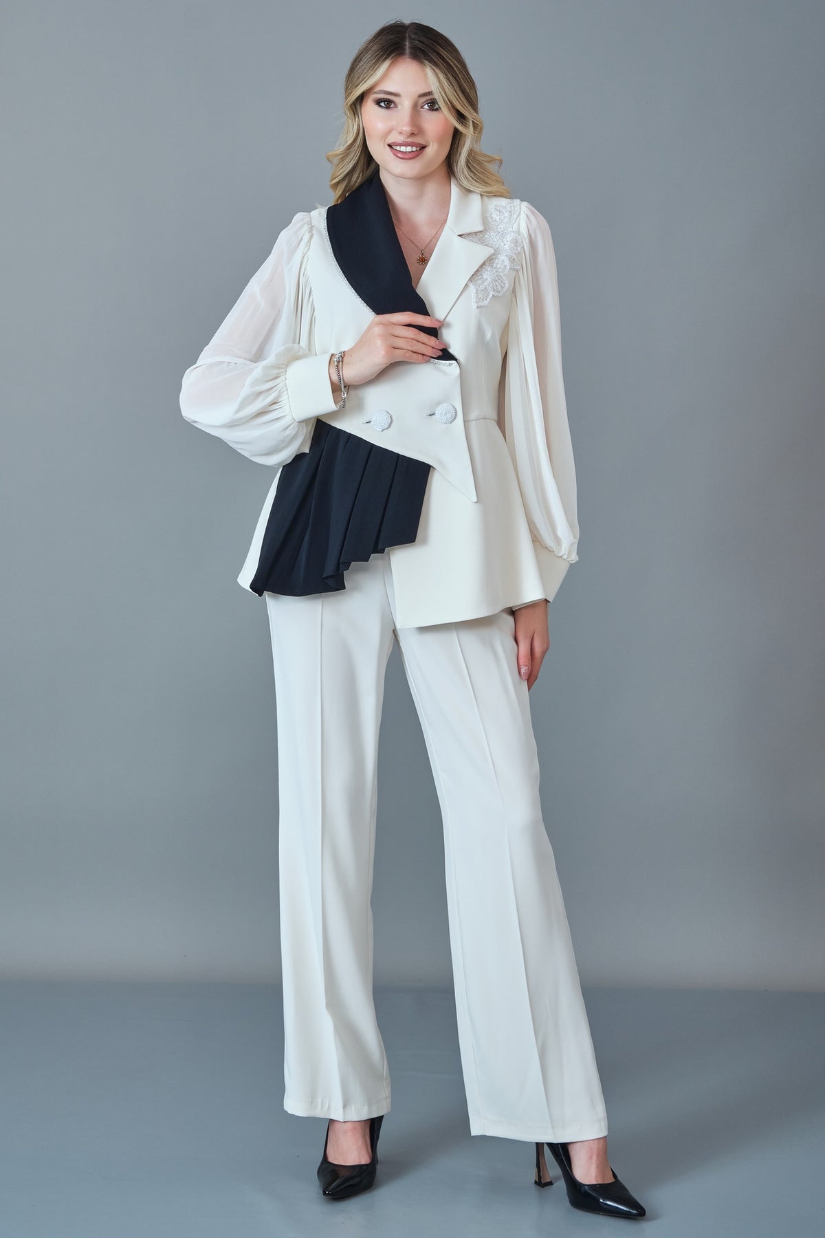 Qne Tu - Regular Size Suit (QNE27K5297)