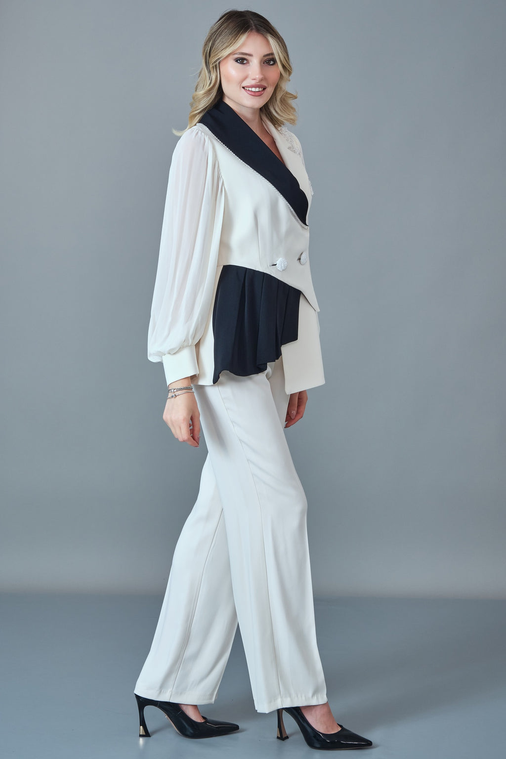 Qne Tu - Regular Size Suit (QNE27K5297)