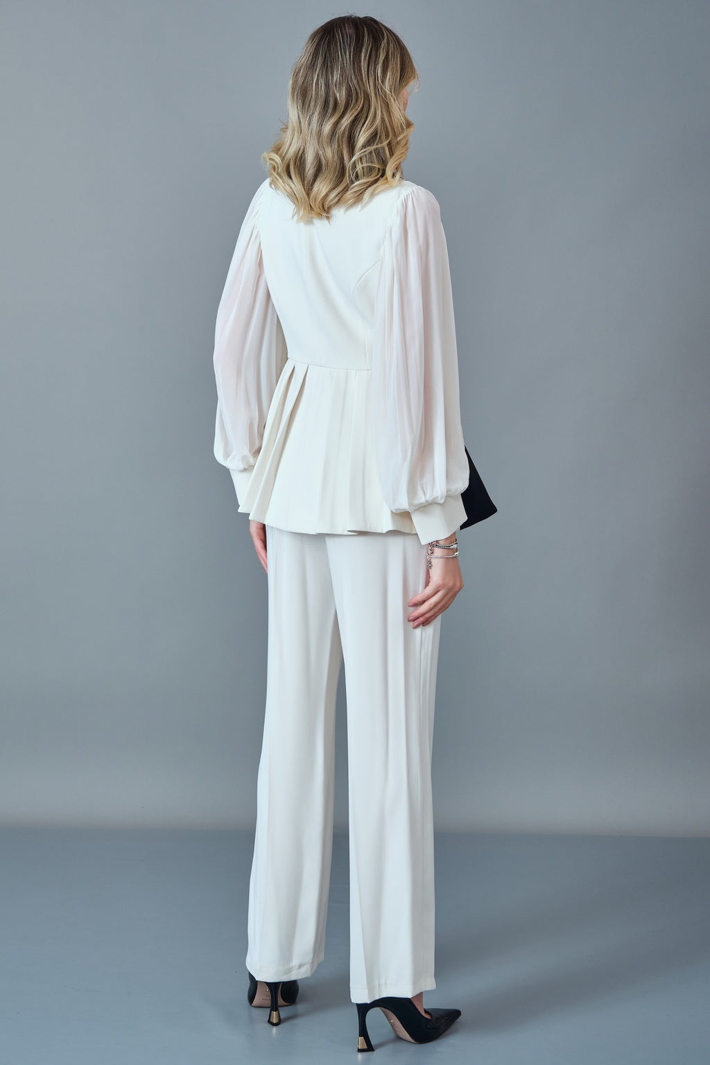 Qne Tu - Regular Size Suit (QNE27K5297)
